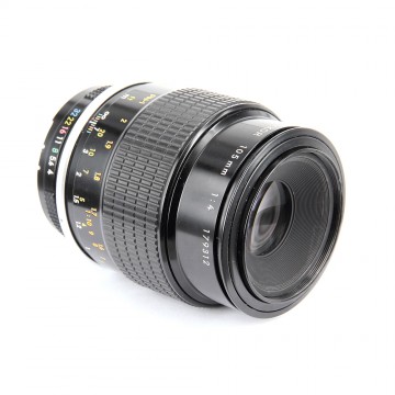 Micro-Nikkor 105mm/4 (Nikon F)
